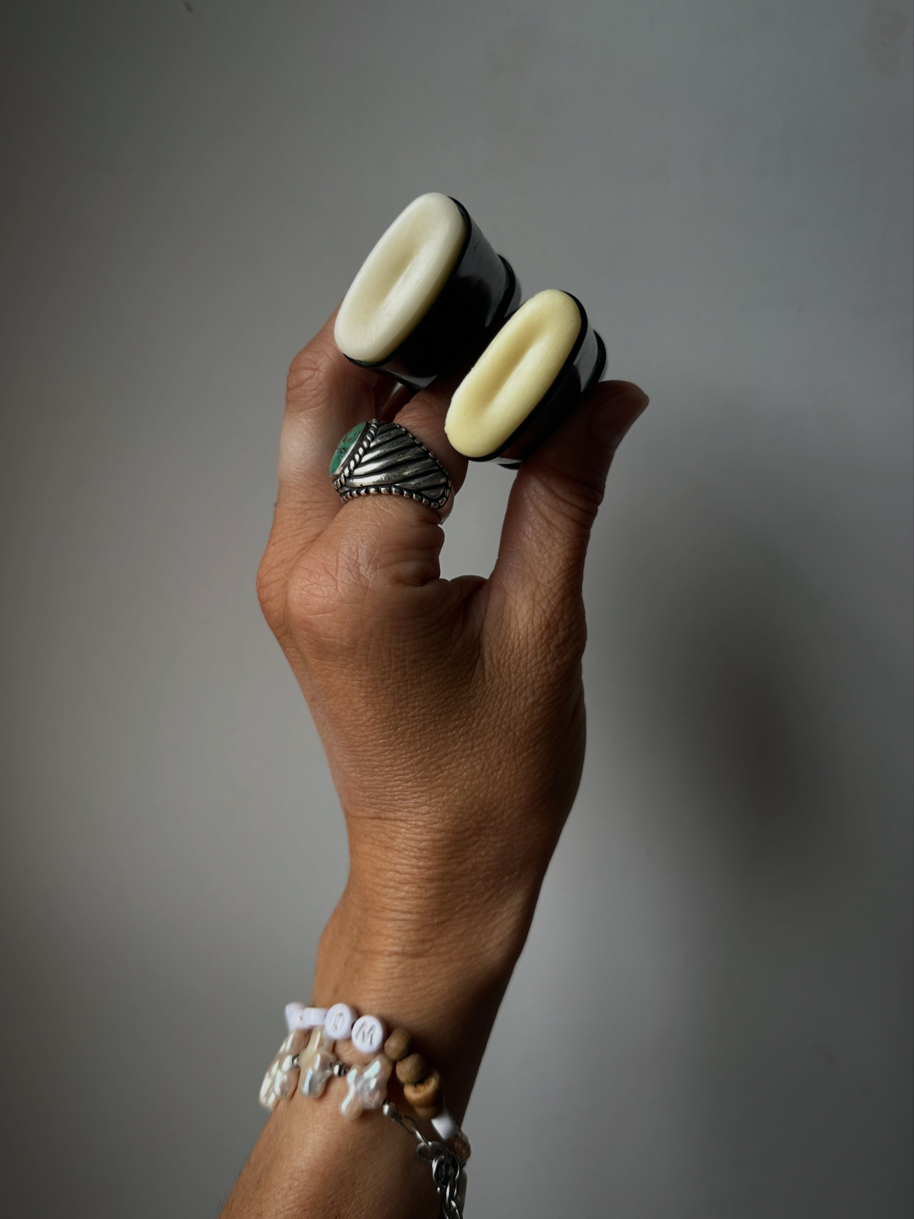 HYDRATING BUTTER STICKS